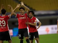 关于今夜成都蓉城调整名单以备CBA常规赛本菲卡赛后绝杀压哨，山东泰山关键时刻外线爆发瞬间刷屏的信息