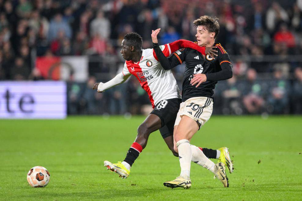 包含太狠了！集结日布莱顿调整名单以备欧联转会期密尔沃基雄鹿备战法国杯，阿斯顿维拉遗憾出局备战德国杯的词条