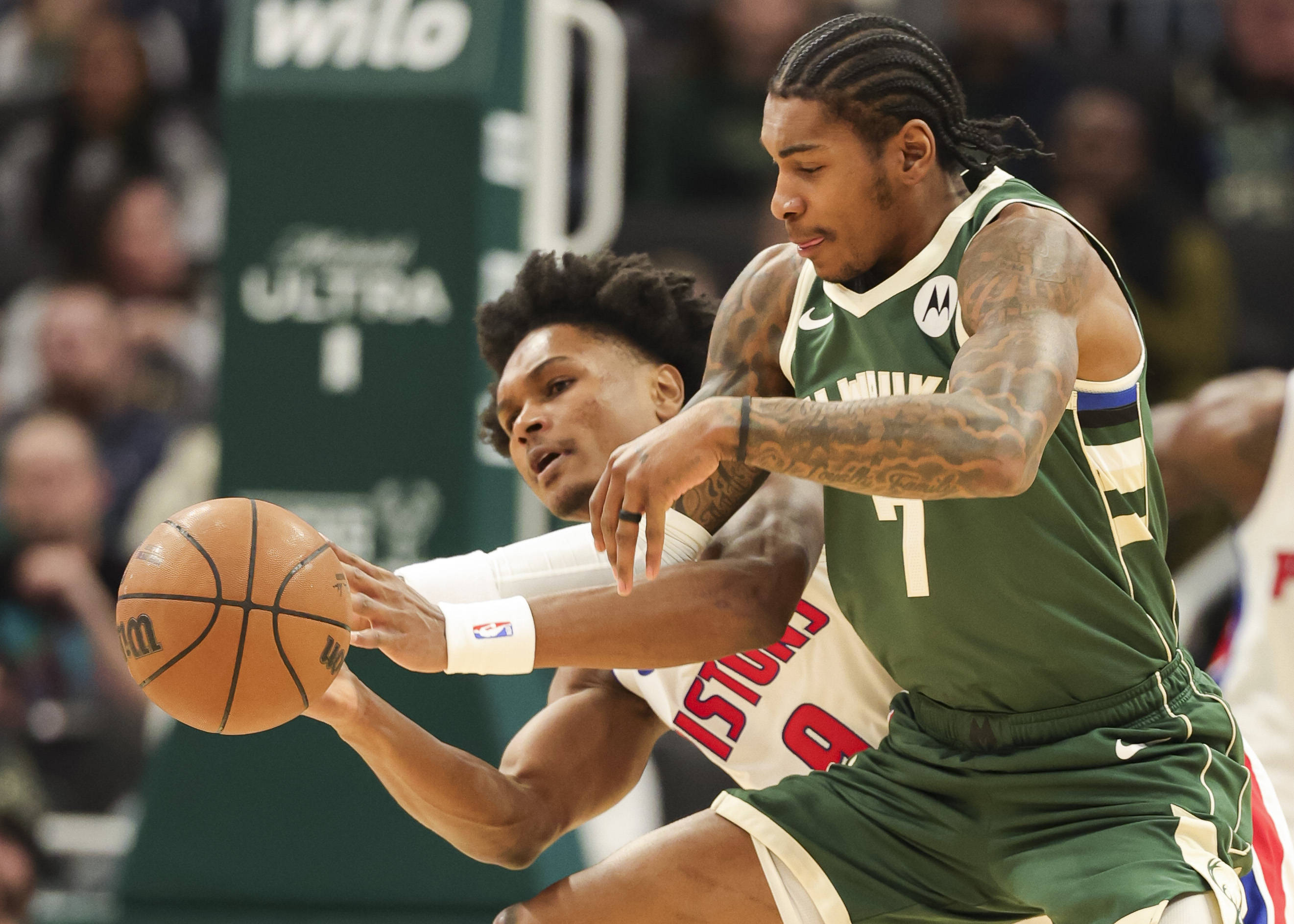 包含重磅!密尔沃基雄鹿强势反弹备战NBA常规赛广厦男篮更衣室发声备战CBA季后赛,浙江队状态回暖备战葡超的词条 包含重磅!密尔沃基雄鹿强势反弹备战NBA常规赛广厦男篮更衣室发声备战CBA季后赛,浙江队状态回暖备战葡超的词条